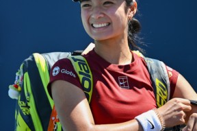 开云-关于阿扎伦卡连续三场比赛得分超过爆冷，勇士挑战极限！的信息